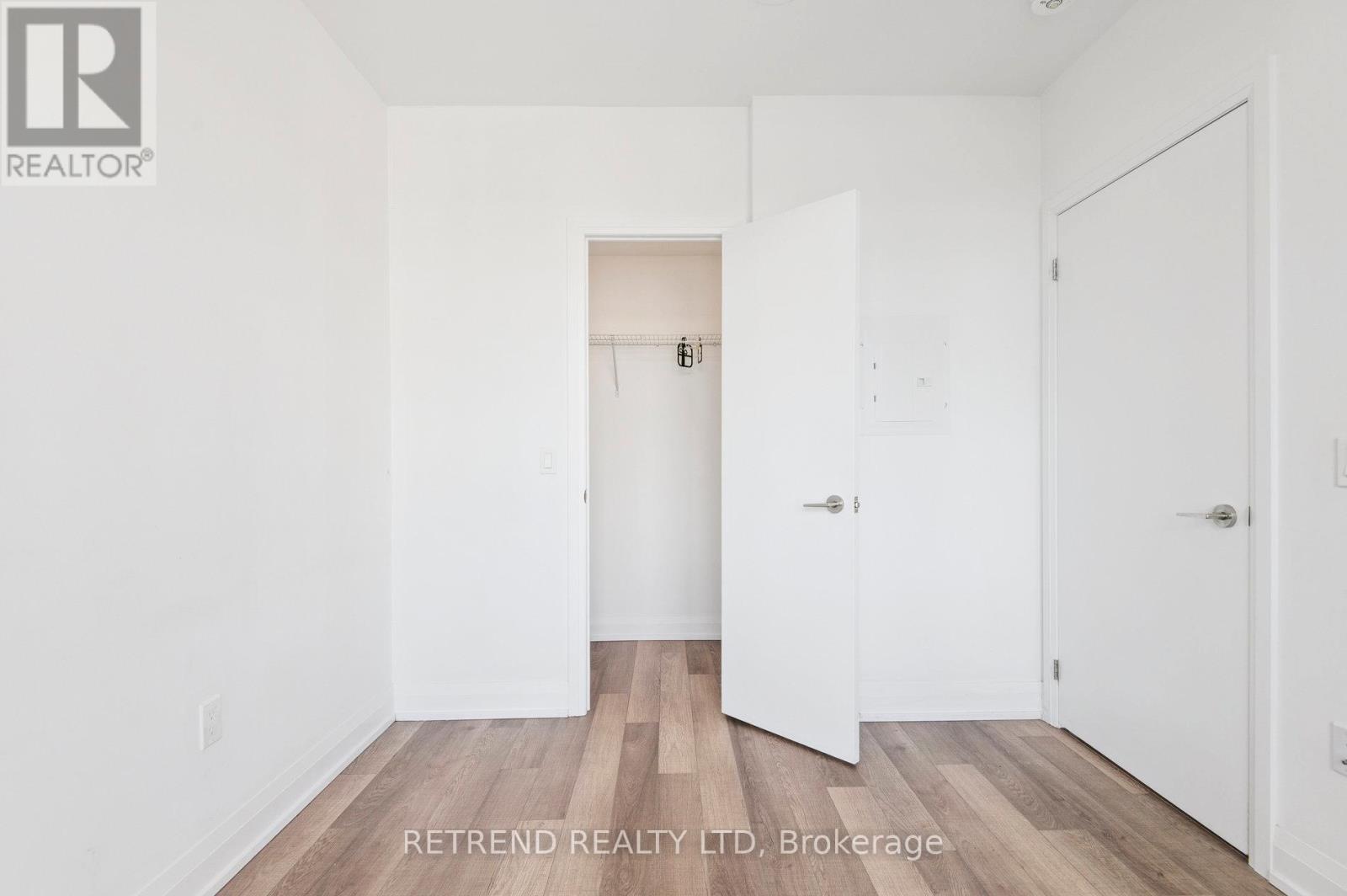 908 - 77 Mutual Street Property Photo 17
