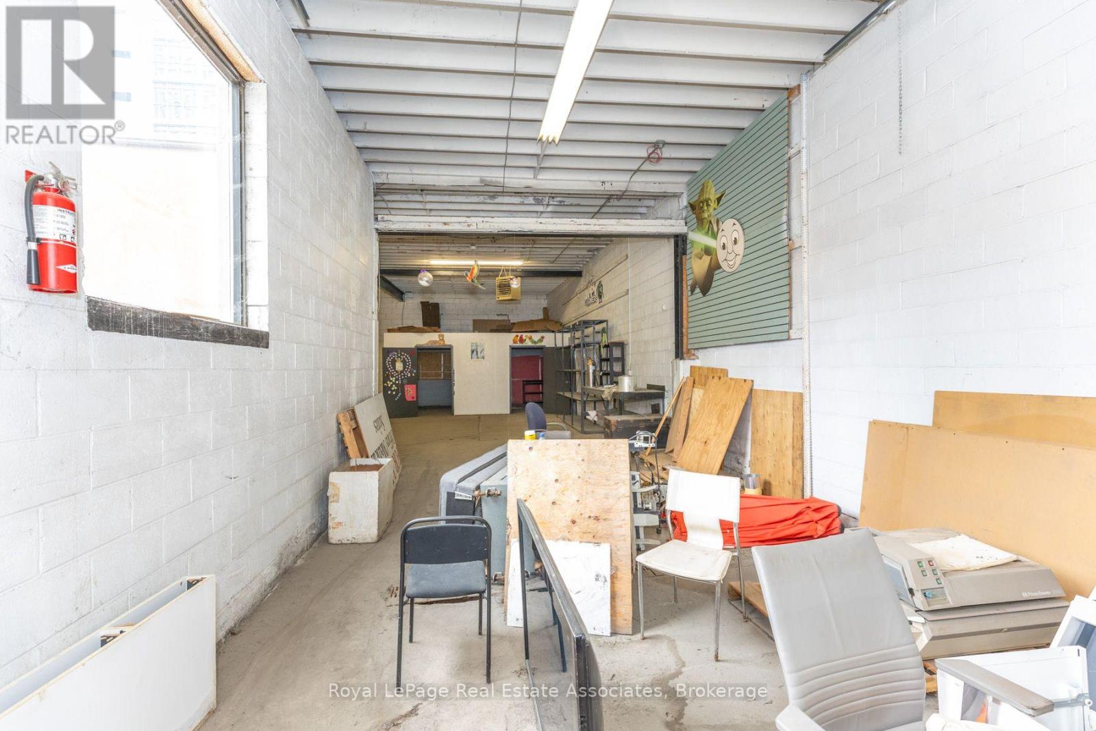 C E D - 381 Richmond Street E Property Photo 12