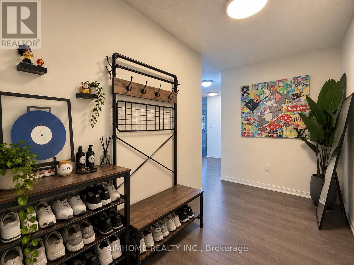 706 - 400 Adelaide Street E Property Photo 6