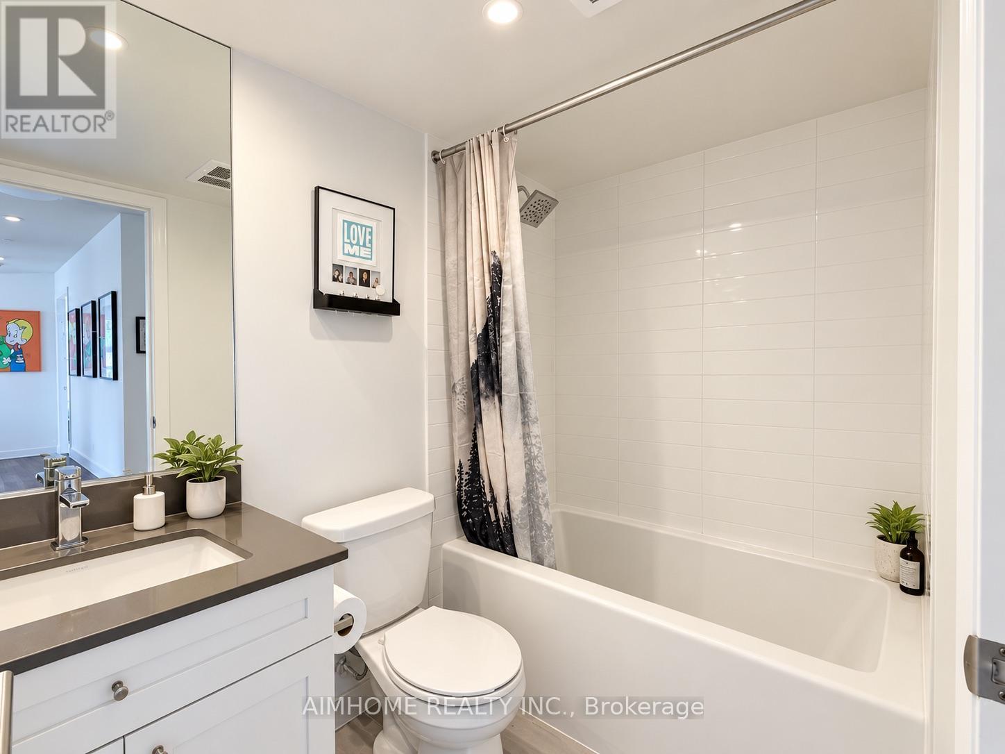 706 - 400 Adelaide Street E Property Photo 19