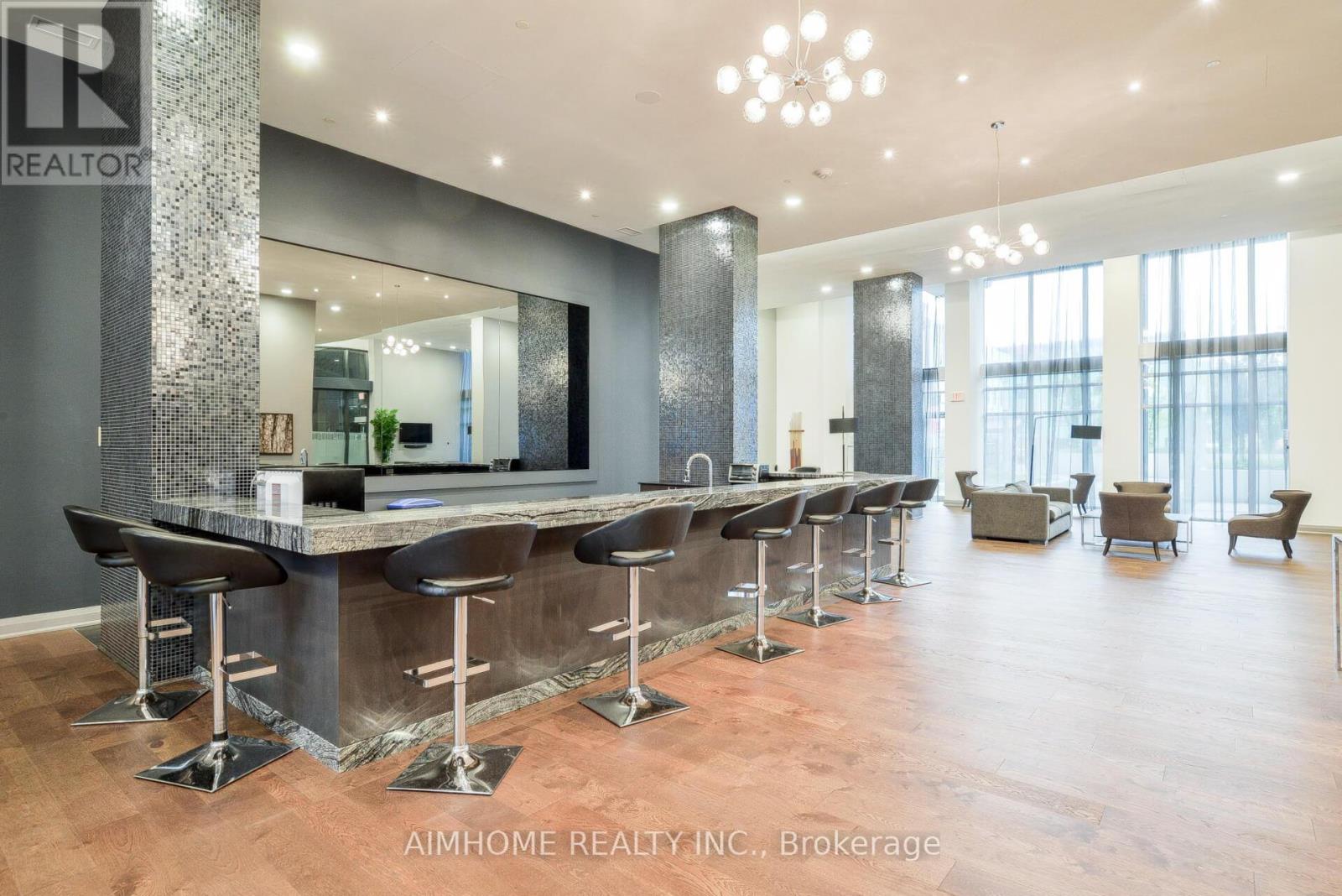 706 - 400 Adelaide Street E Property Photo 22