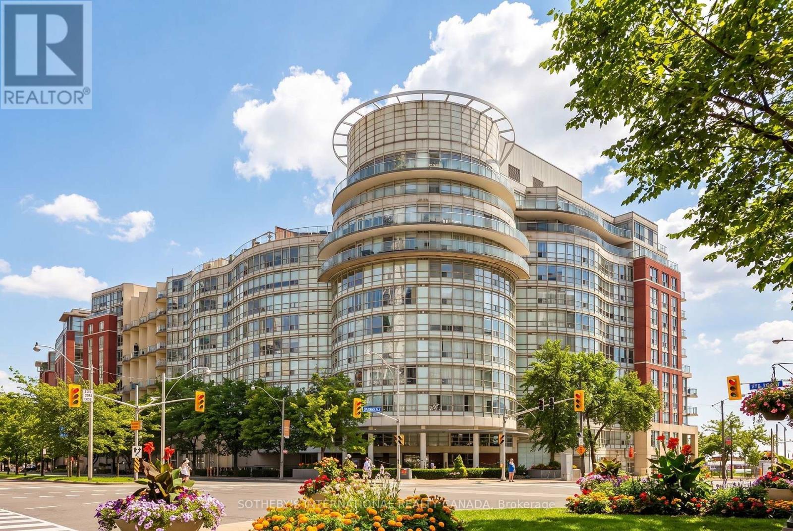 906 - 550 Queens Quay W Property Photo 1