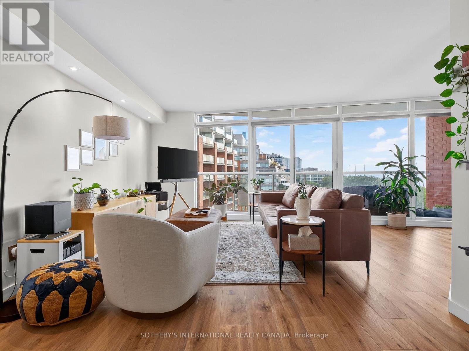 906 - 550 Queens Quay W Property Photo 14