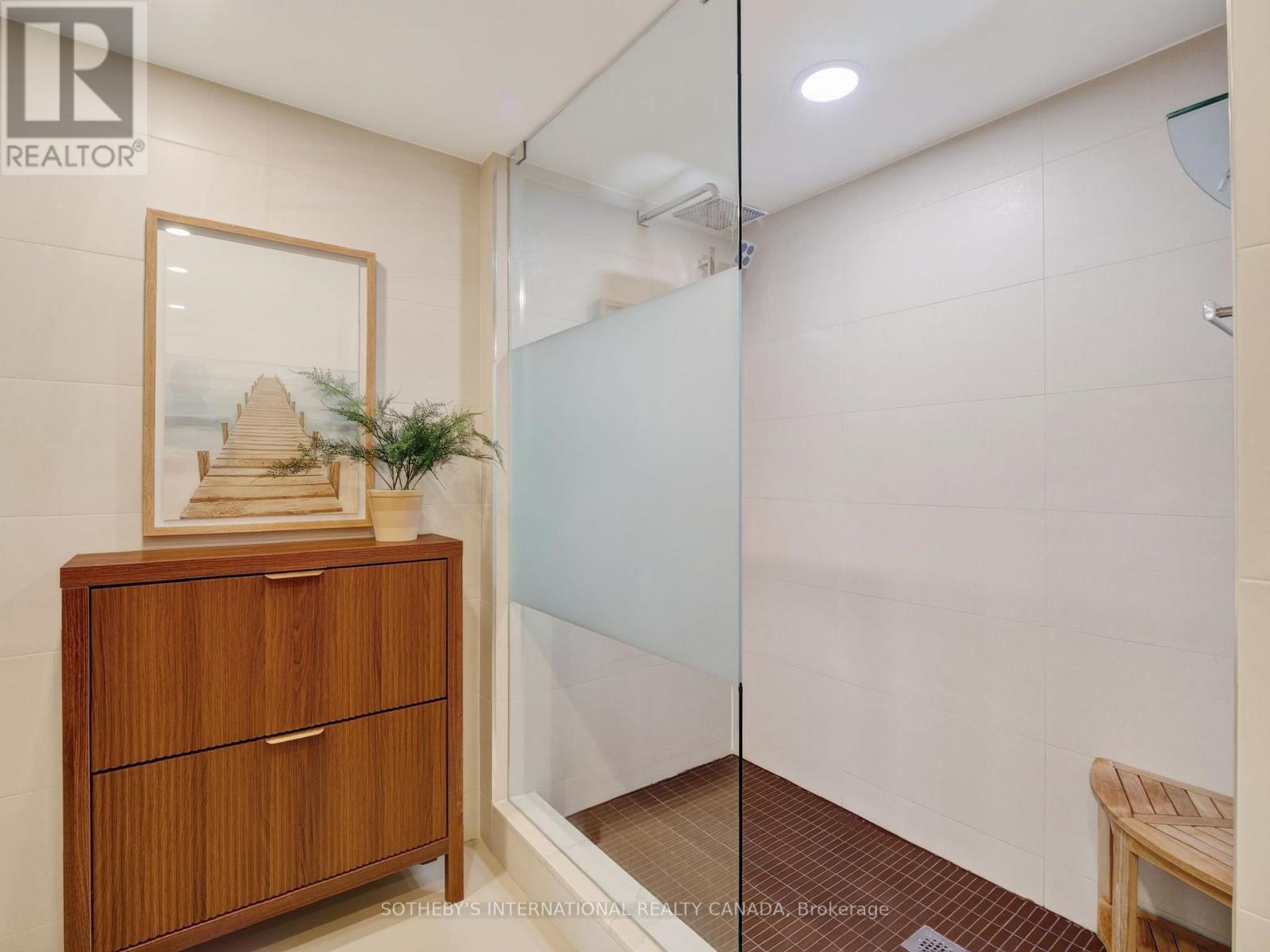 906 - 550 Queens Quay W Property Photo 28