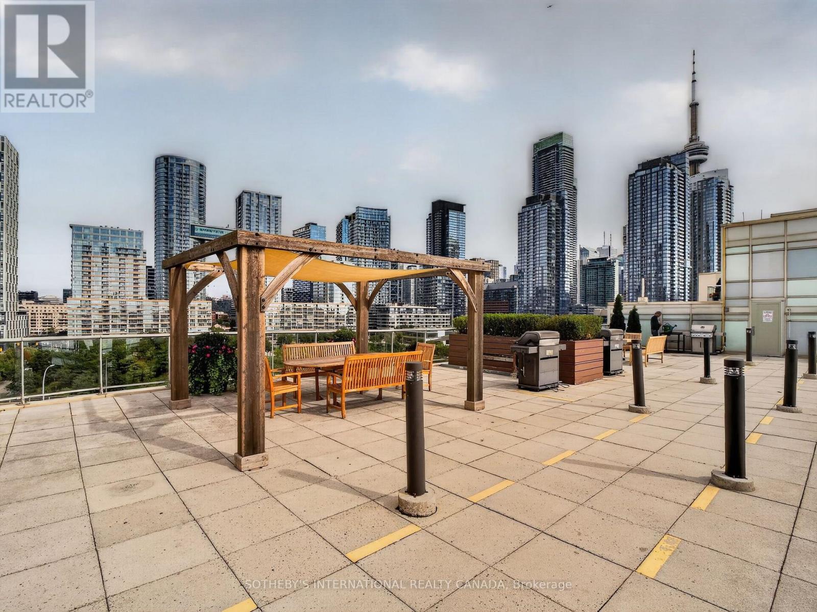906 - 550 Queens Quay W Property Photo 38