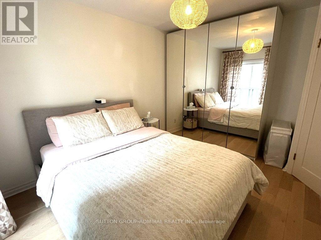 301 - 1174 Yonge Street Property Photo 11