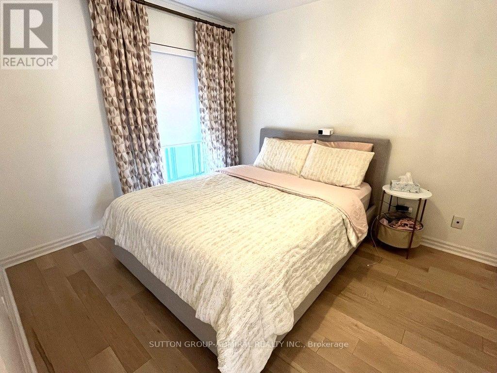 301 - 1174 Yonge Street Property Photo 12