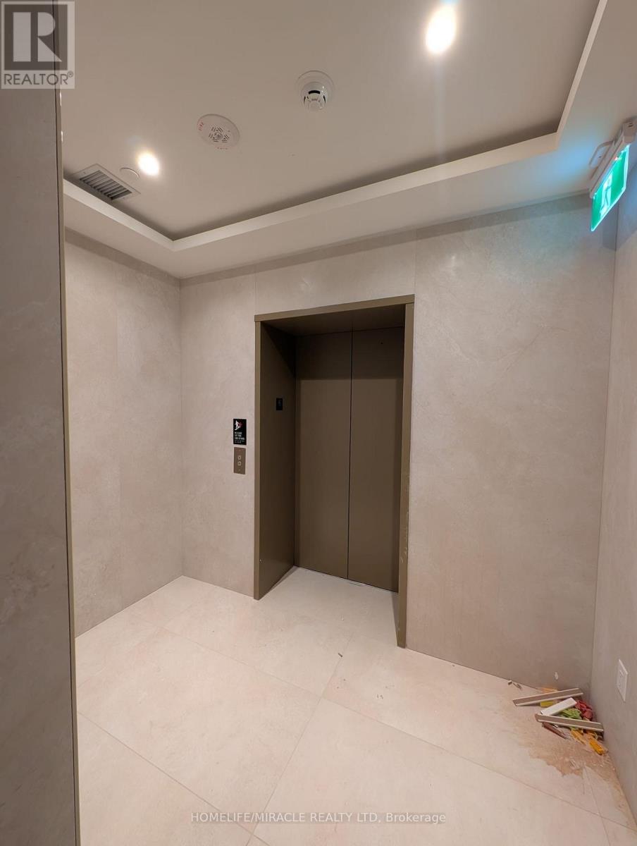 605 - 1315 BAY STREET Property Photo 1