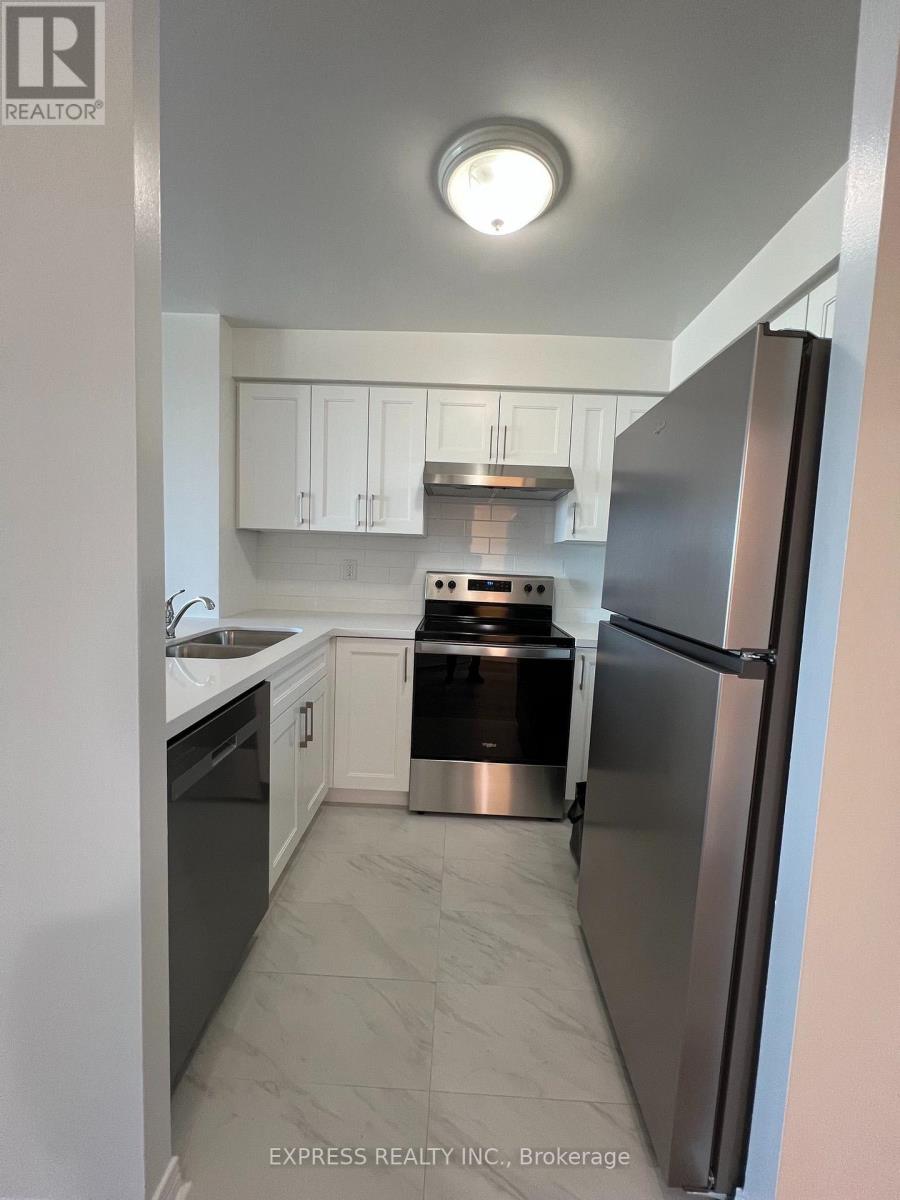 1214 - 942 Yonge Street Property Photo 1
