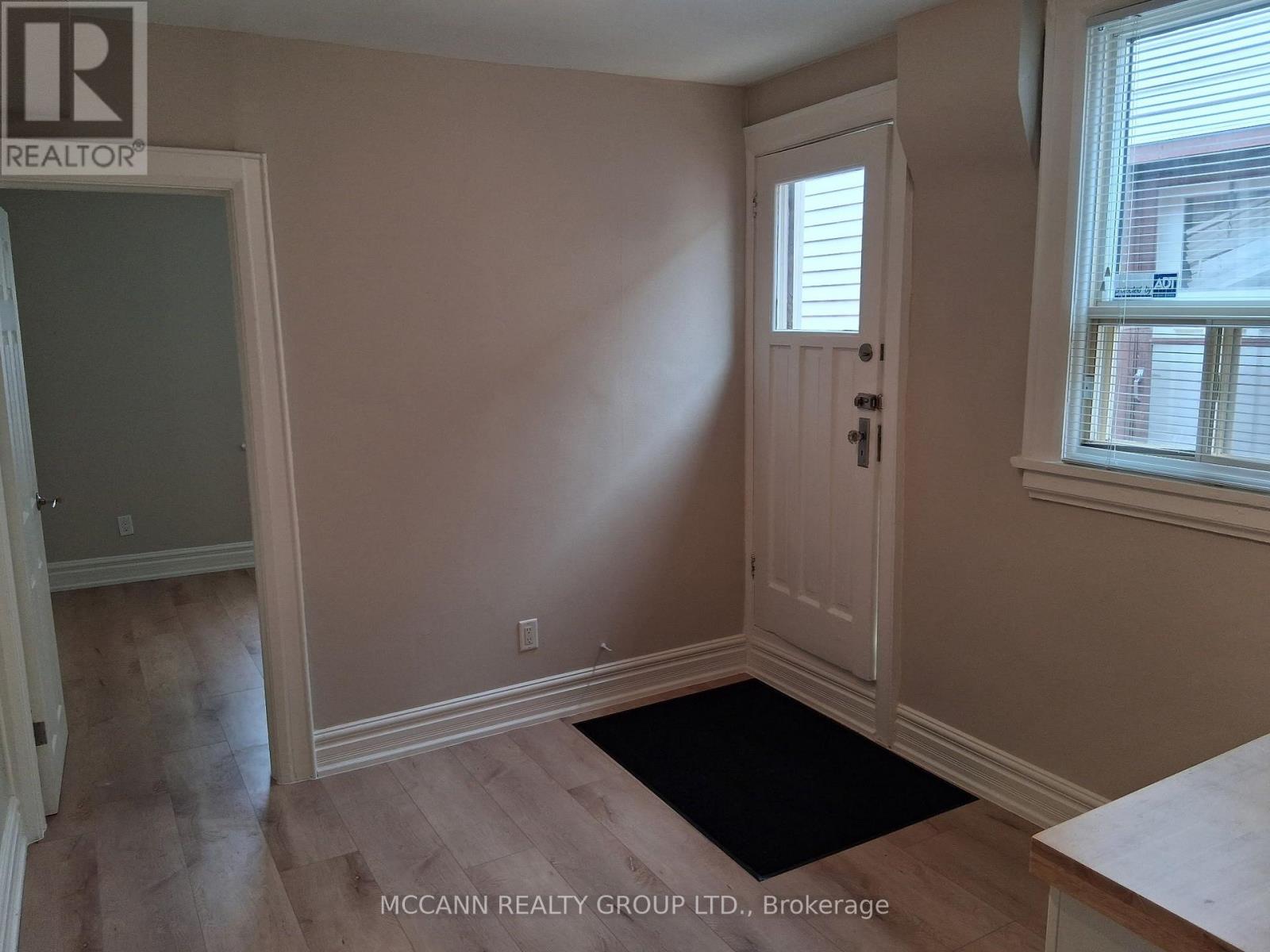 201 - 3313 Yonge Street Property Photo 3