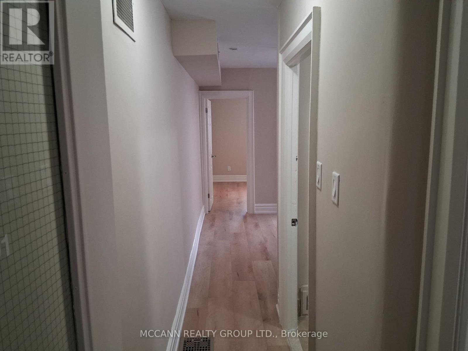201 - 3313 Yonge Street Property Photo 5