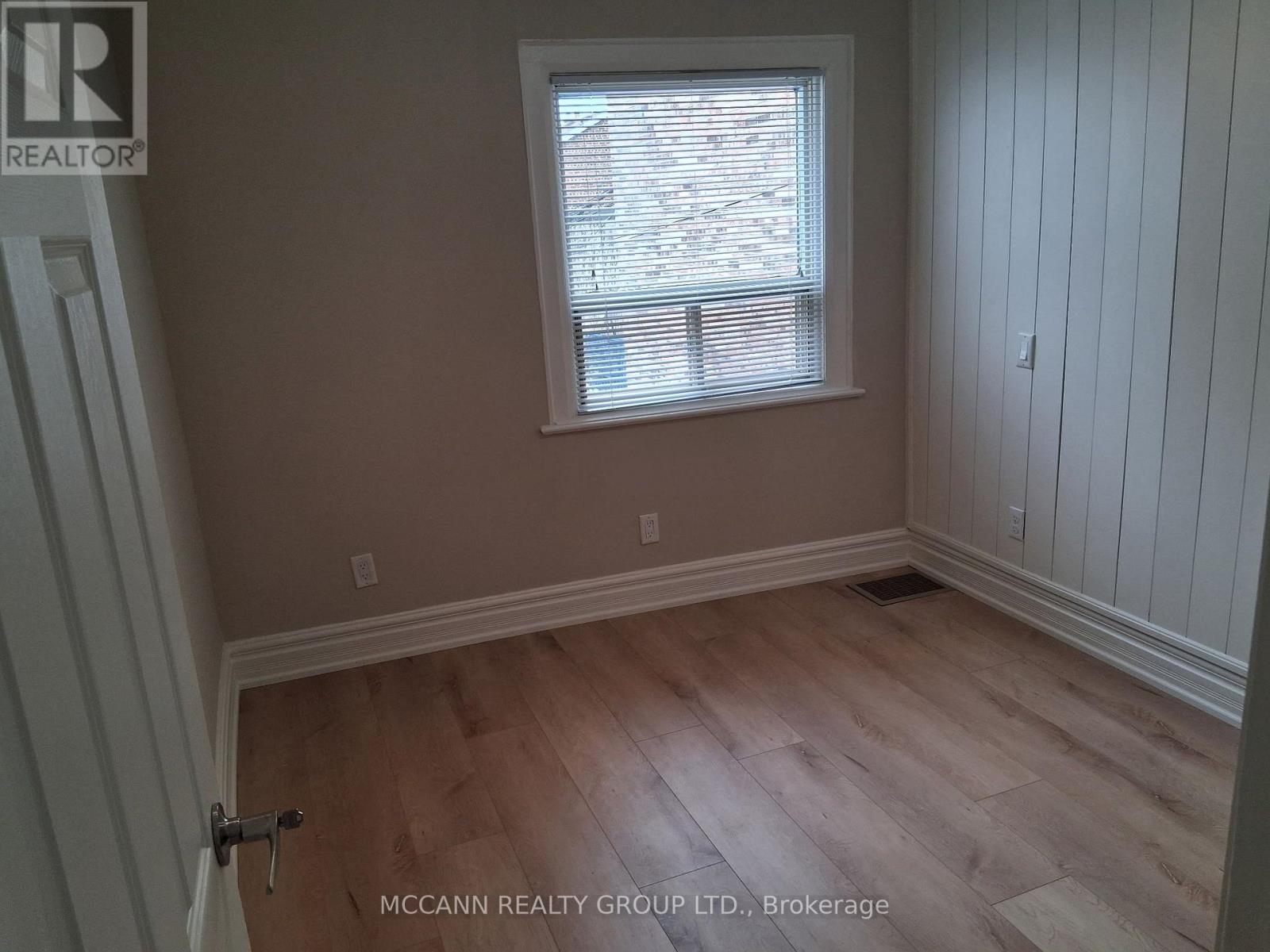 201 - 3313 Yonge Street Property Photo 8