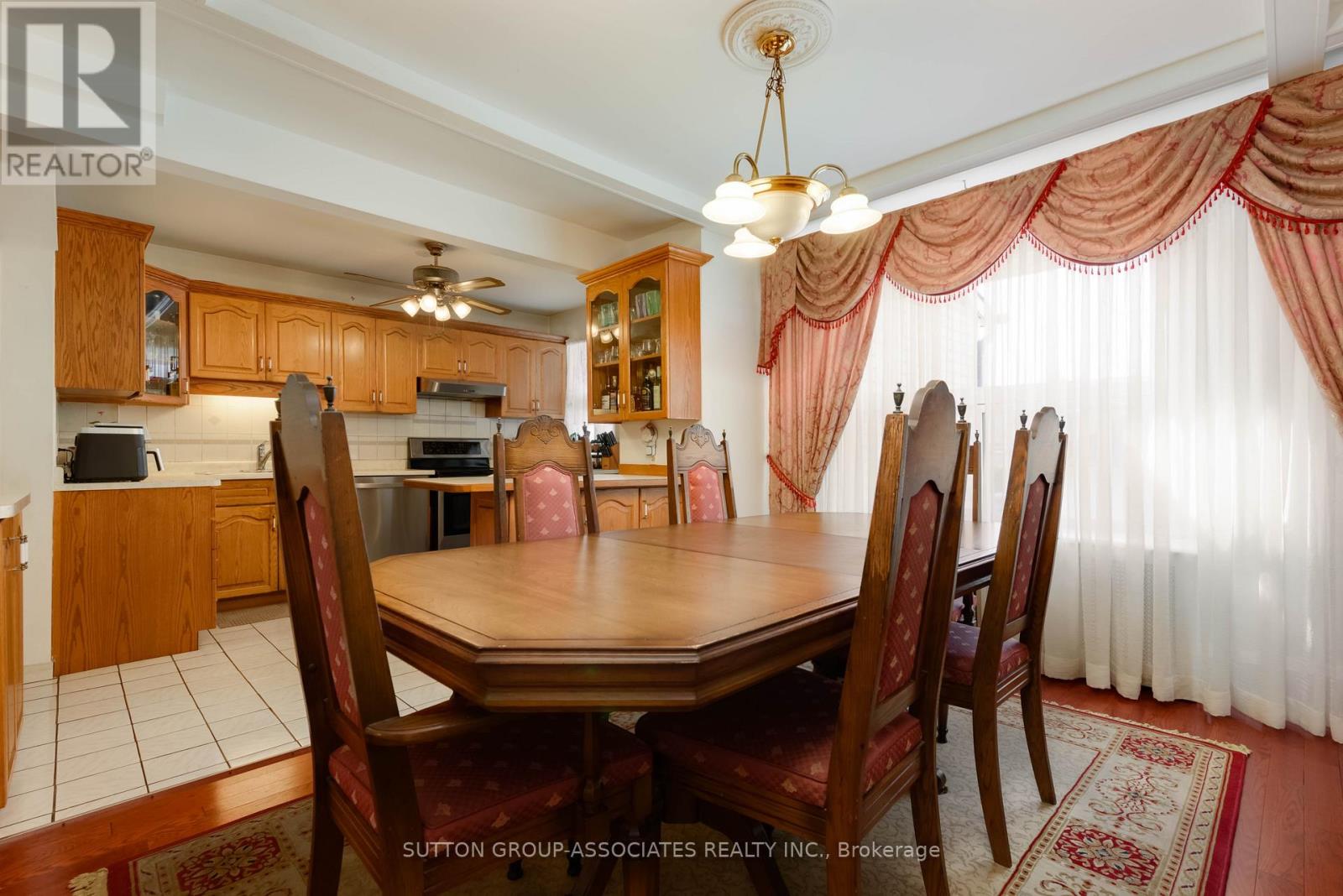 368 Glenholme Avenue Property Photo 6