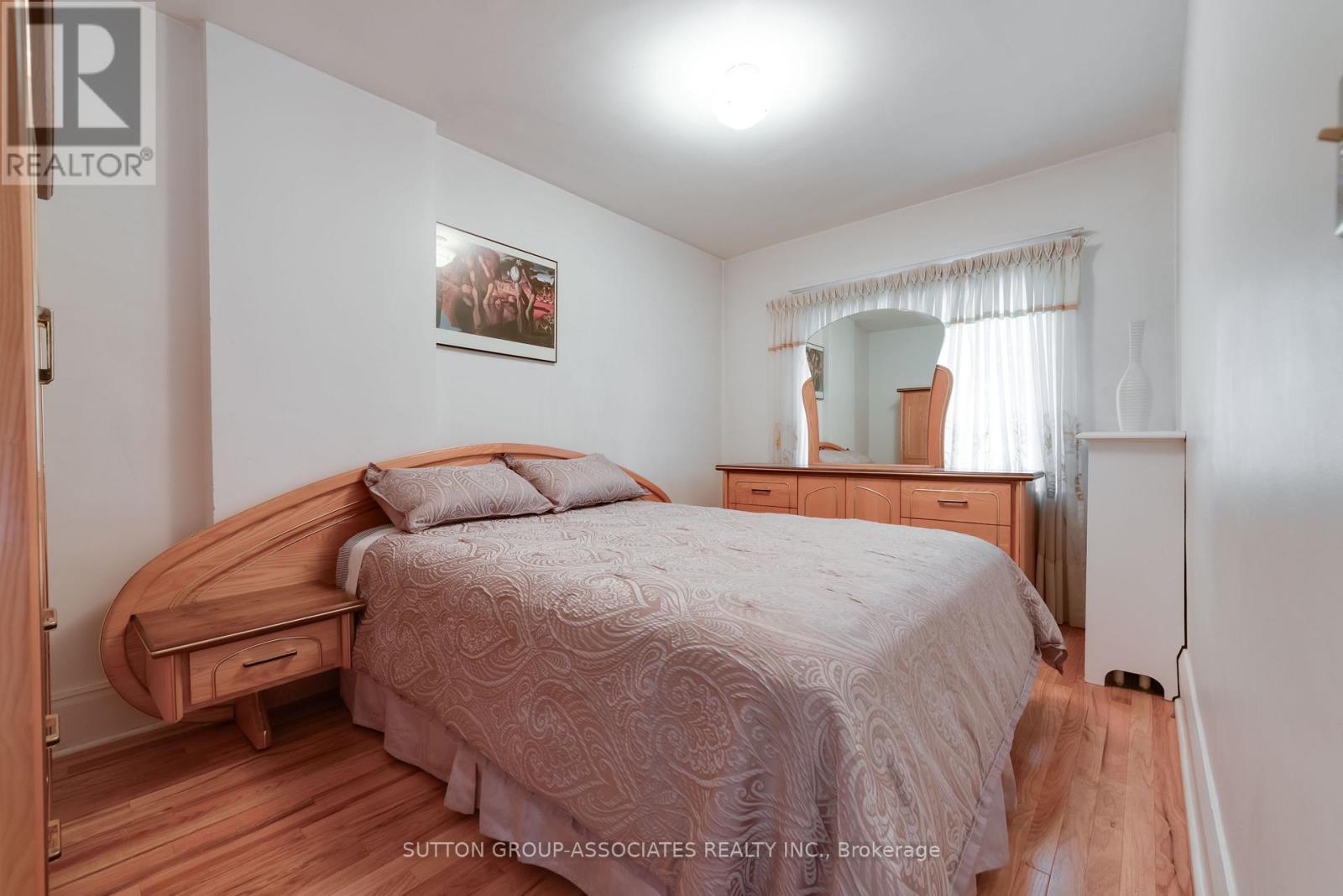 368 Glenholme Avenue Property Photo 11