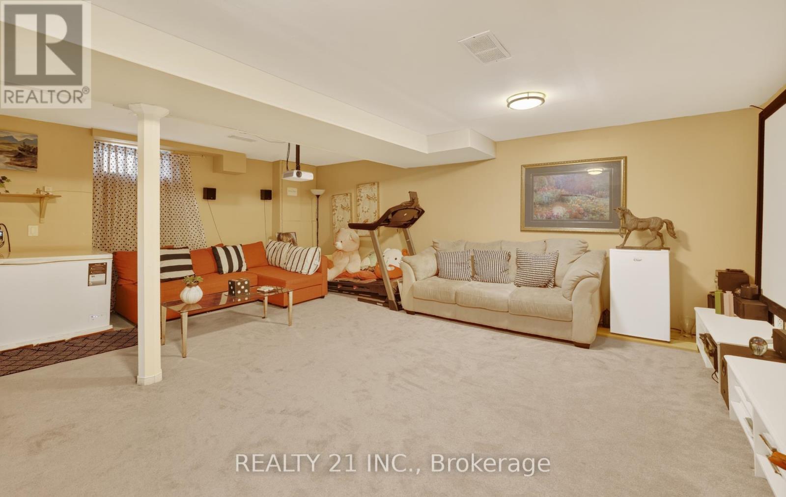 16 Baltray Crescent Property Photo 14