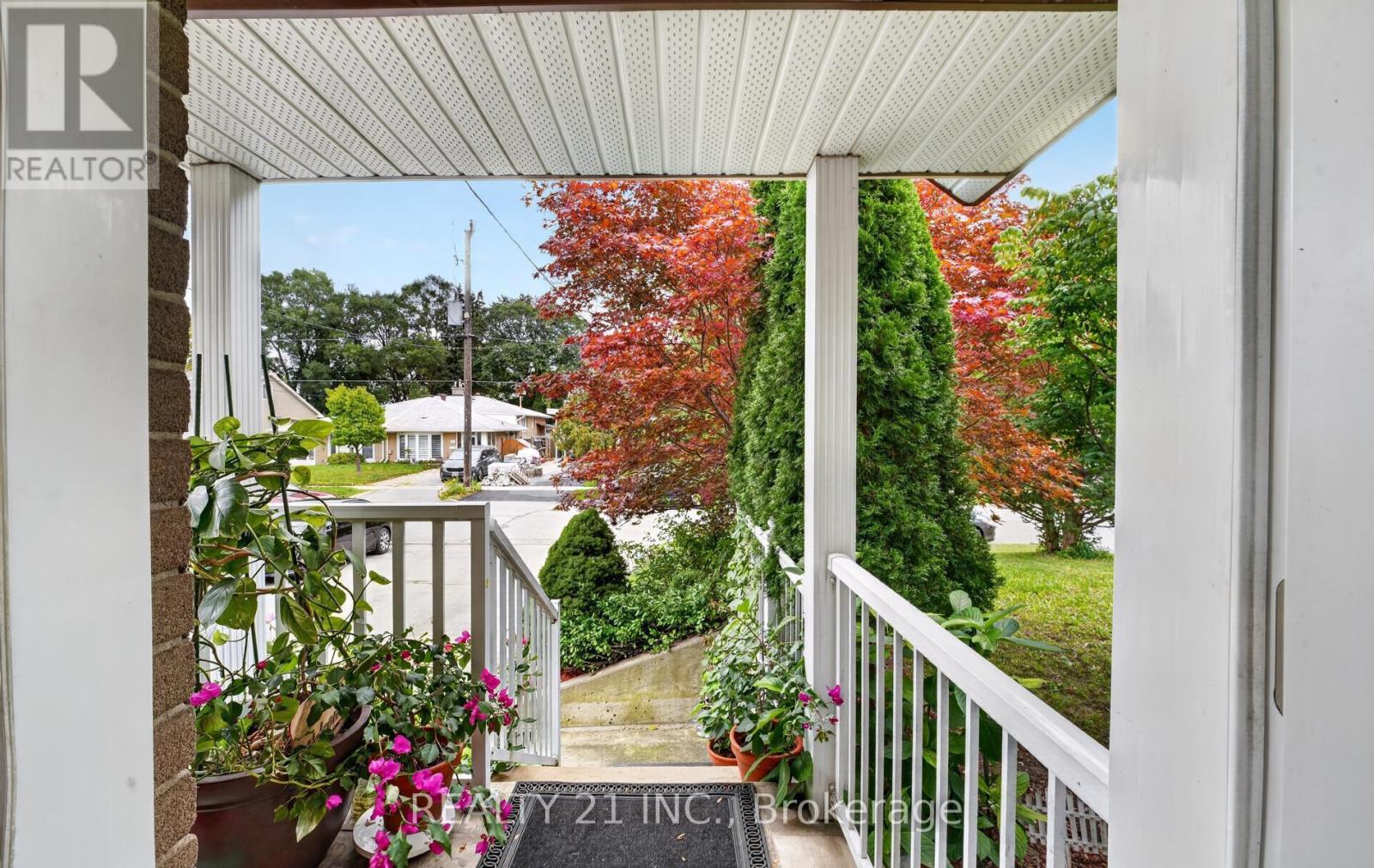 16 Baltray Crescent Property Photo 30