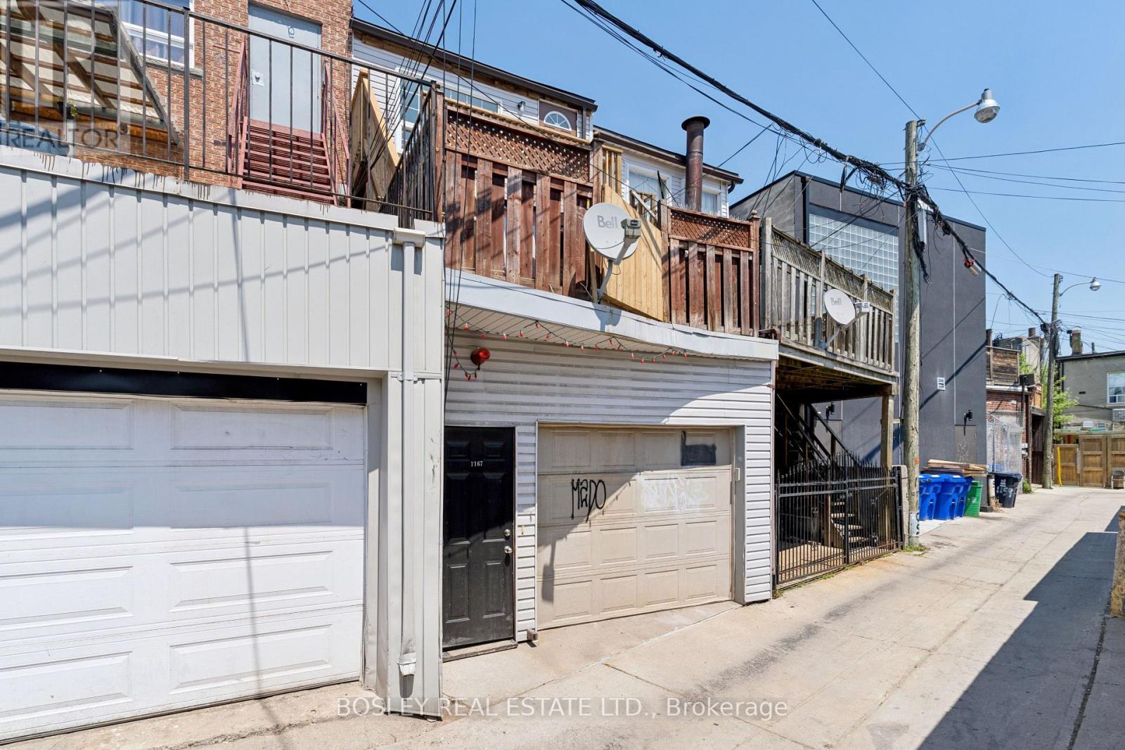 1167 Dundas Street W Property Photo 34