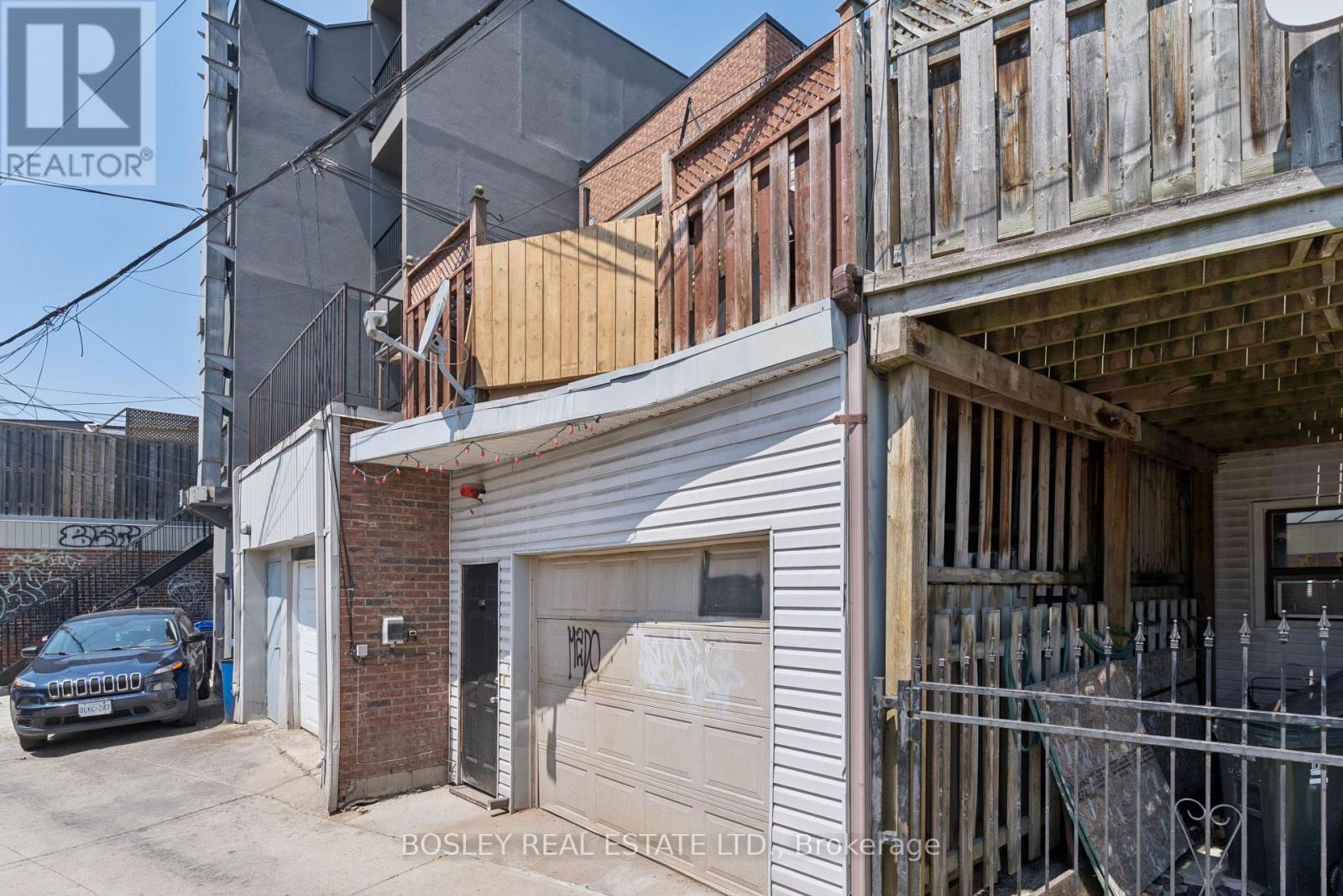 1167 Dundas Street W Property Photo 36
