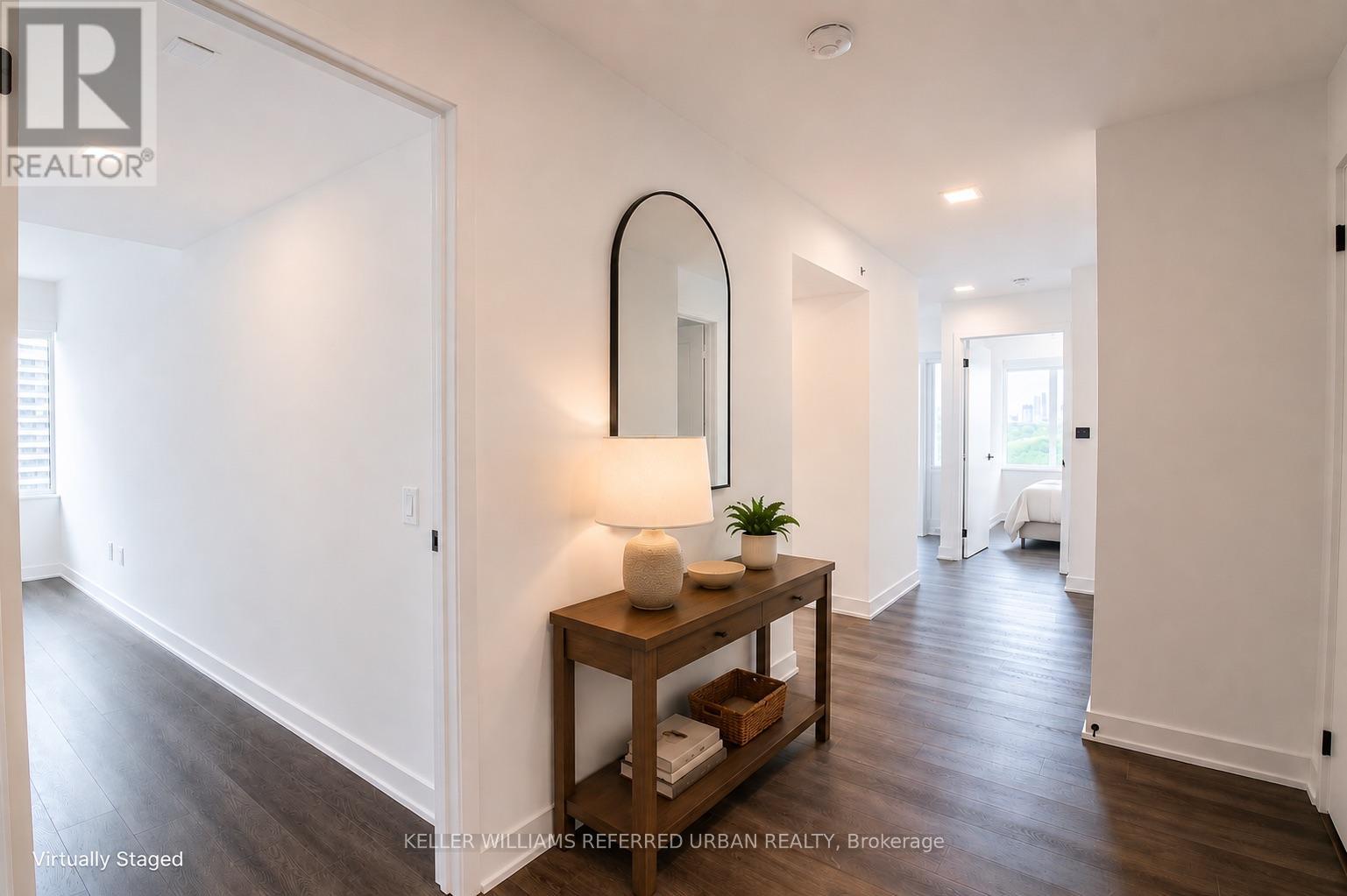 2104 - 609 Sherbourne Street Property Photo 3