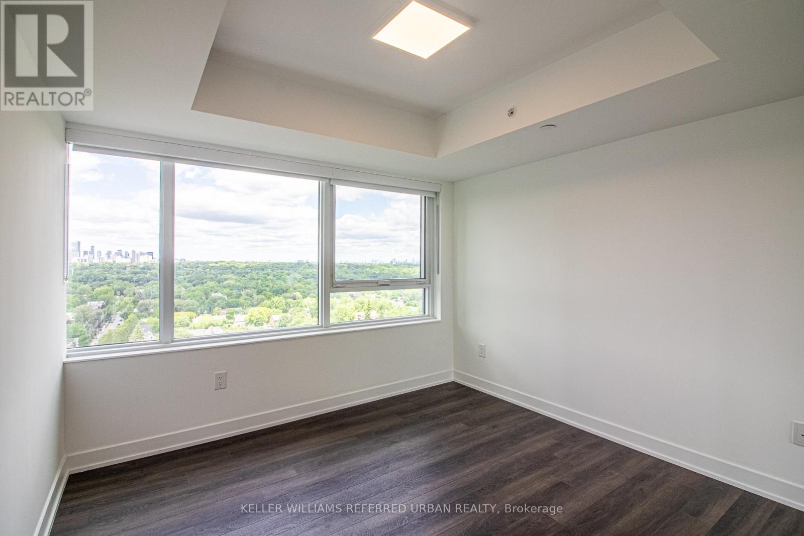 2104 - 609 Sherbourne Street Property Photo 6