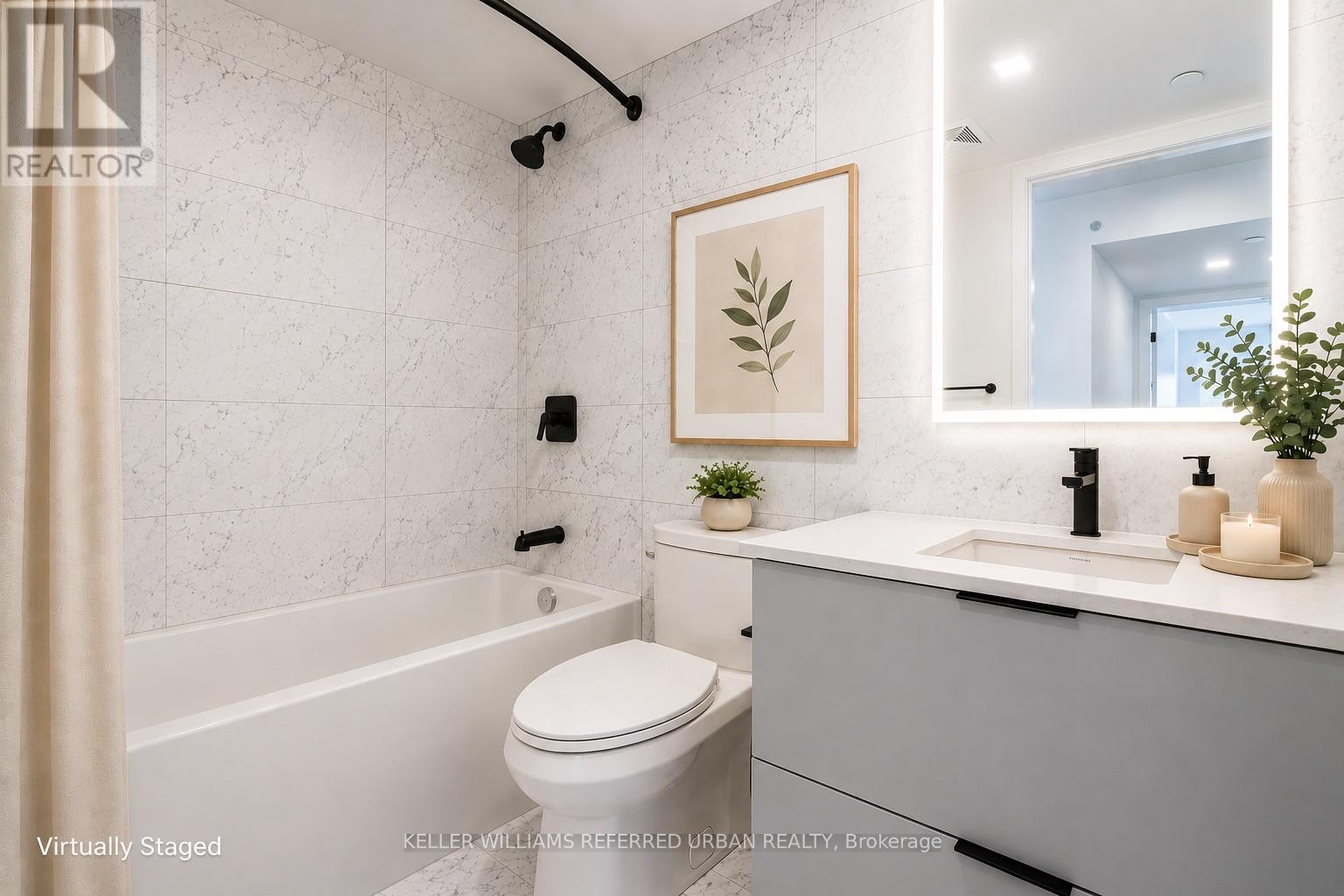 2104 - 609 Sherbourne Street Property Photo 11