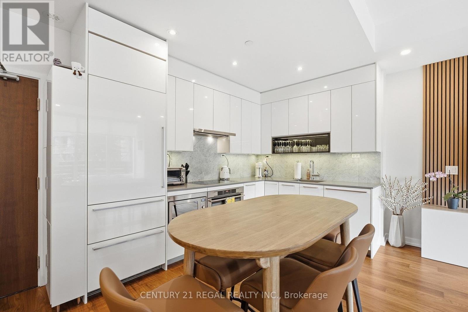 Th07 - 113 Mcmahon Drive Property Photo 16