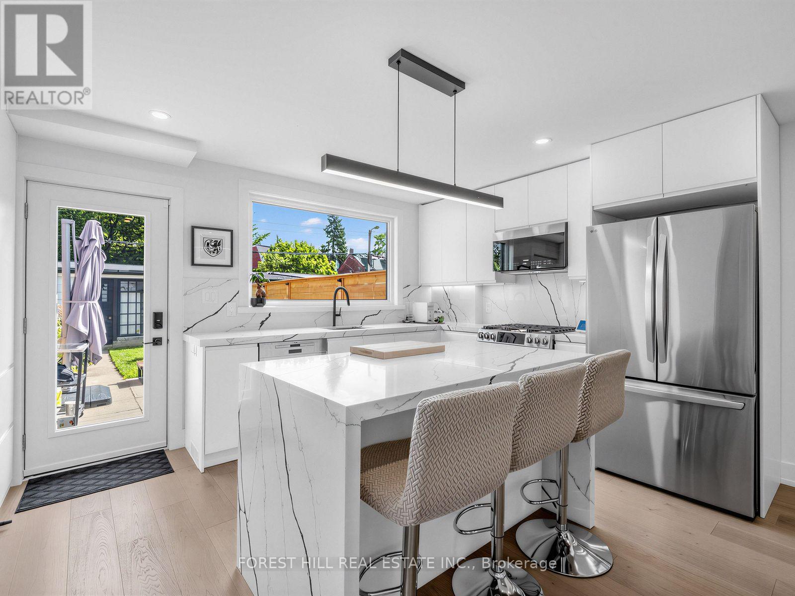 87 Palmerston Avenue Property Photo 11