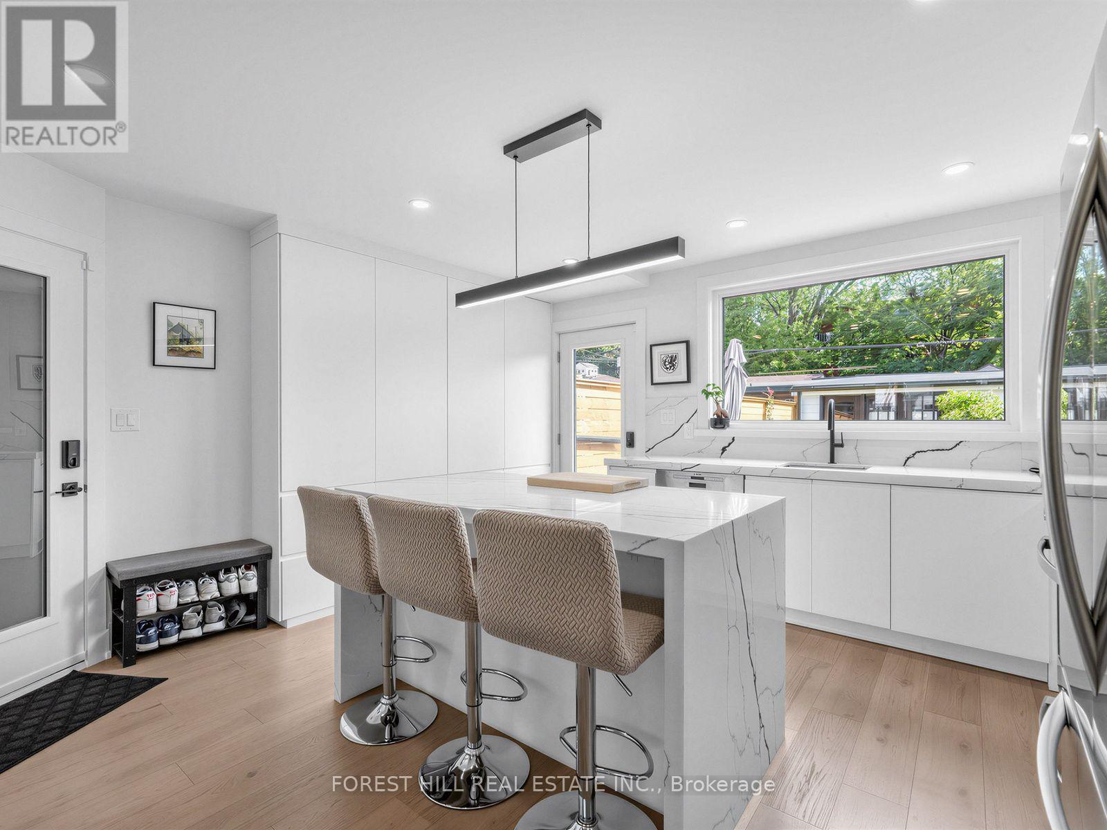87 Palmerston Avenue Property Photo 15