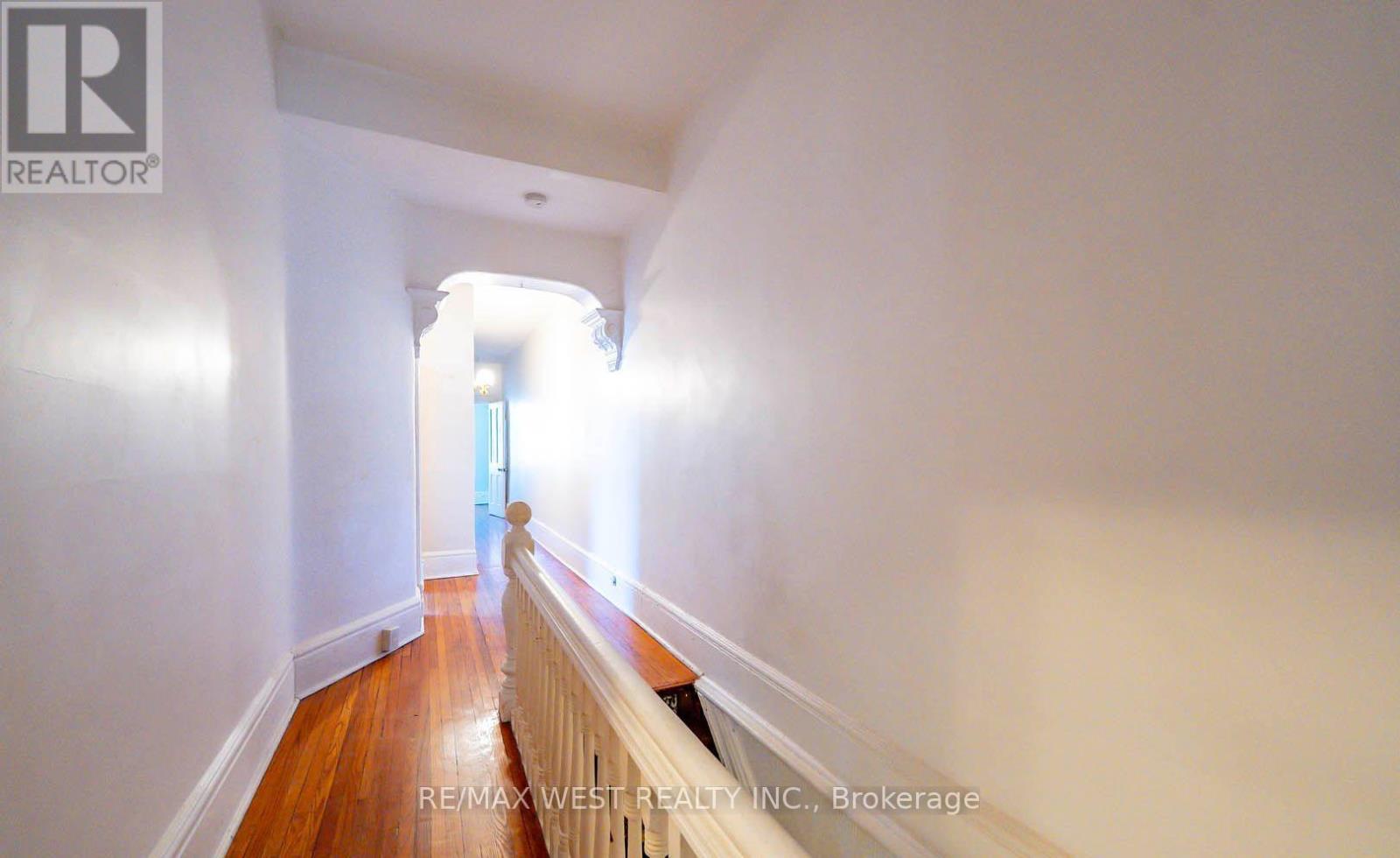 217 Gladstone Avenue Property Photo 14
