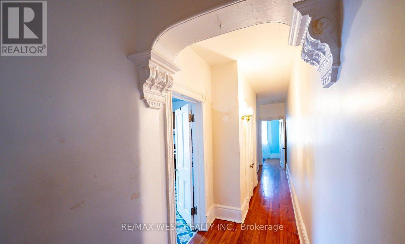 217 Gladstone Avenue Property Photo 15