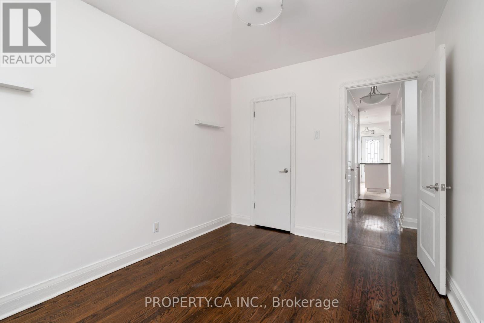 573 Northcliffe Boulevard Property Photo 14