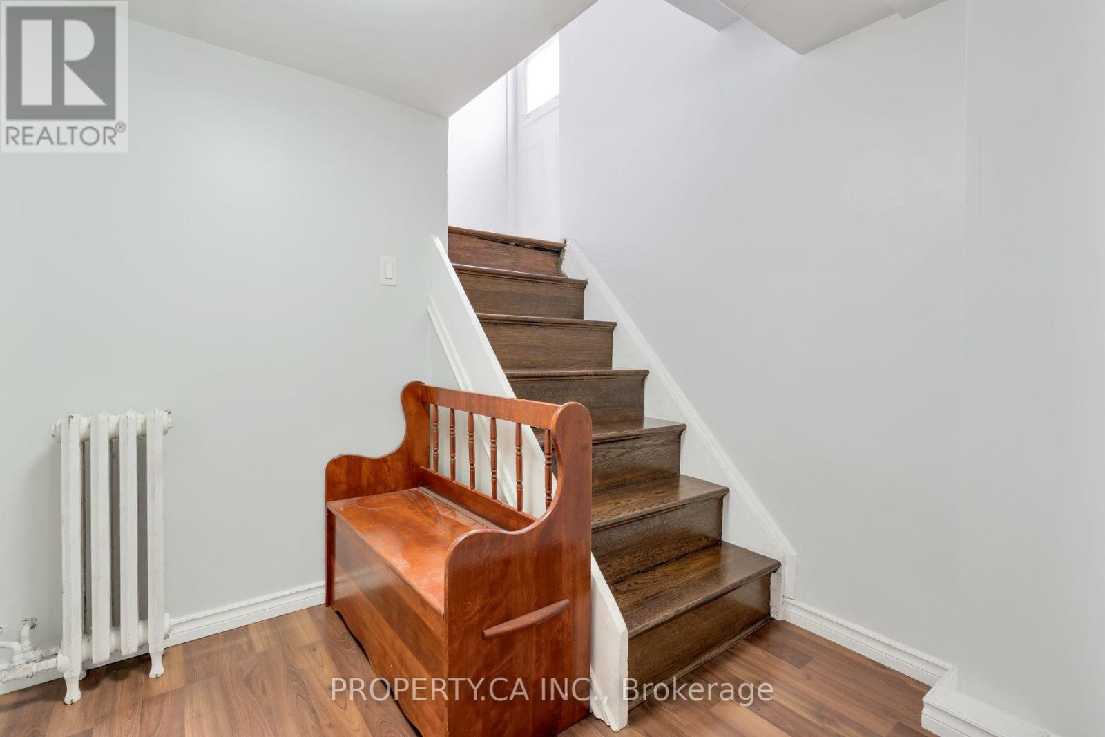 573 Northcliffe Boulevard Property Photo 18