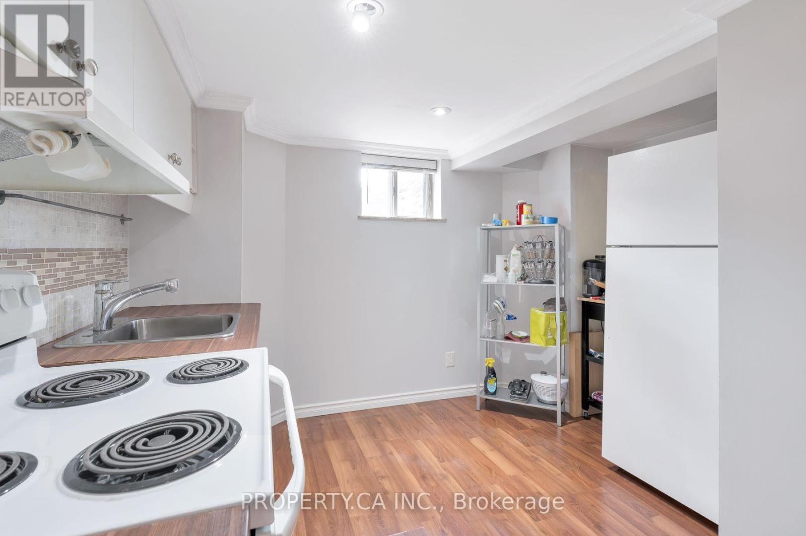 573 Northcliffe Boulevard Property Photo 21