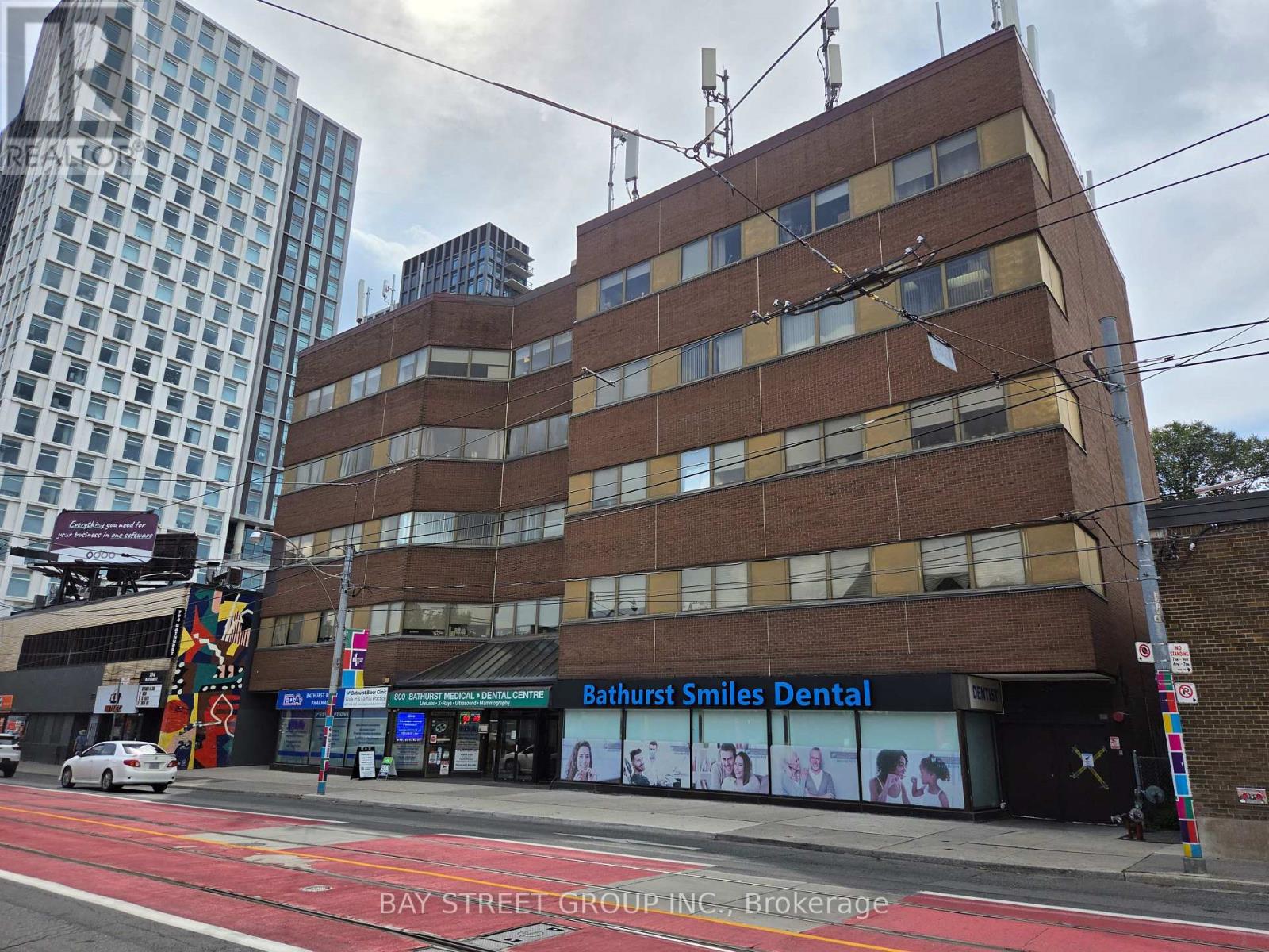 204 - 800 BATHURST STREET Property Photo 1