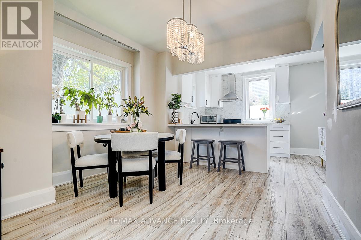 33 Castlefield Avenue Property Photo 13