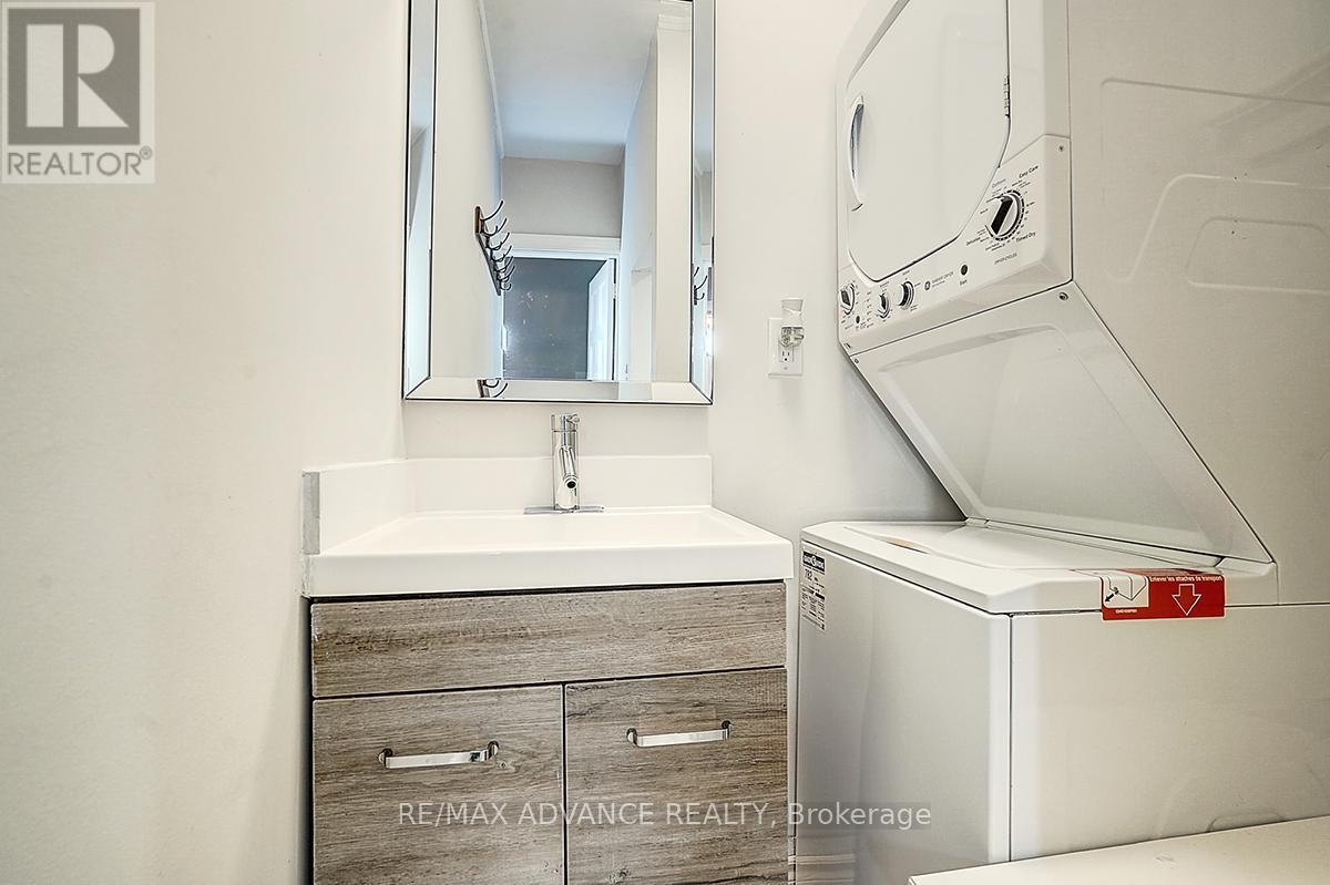 33 Castlefield Avenue Property Photo 21