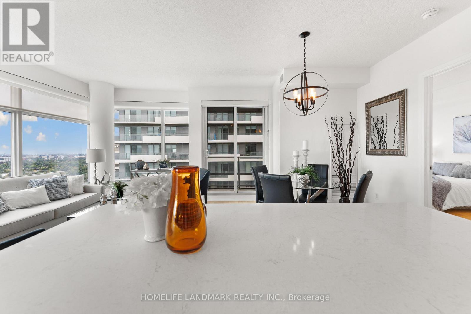 4508 - 2191 Yonge Street Property Photo 16