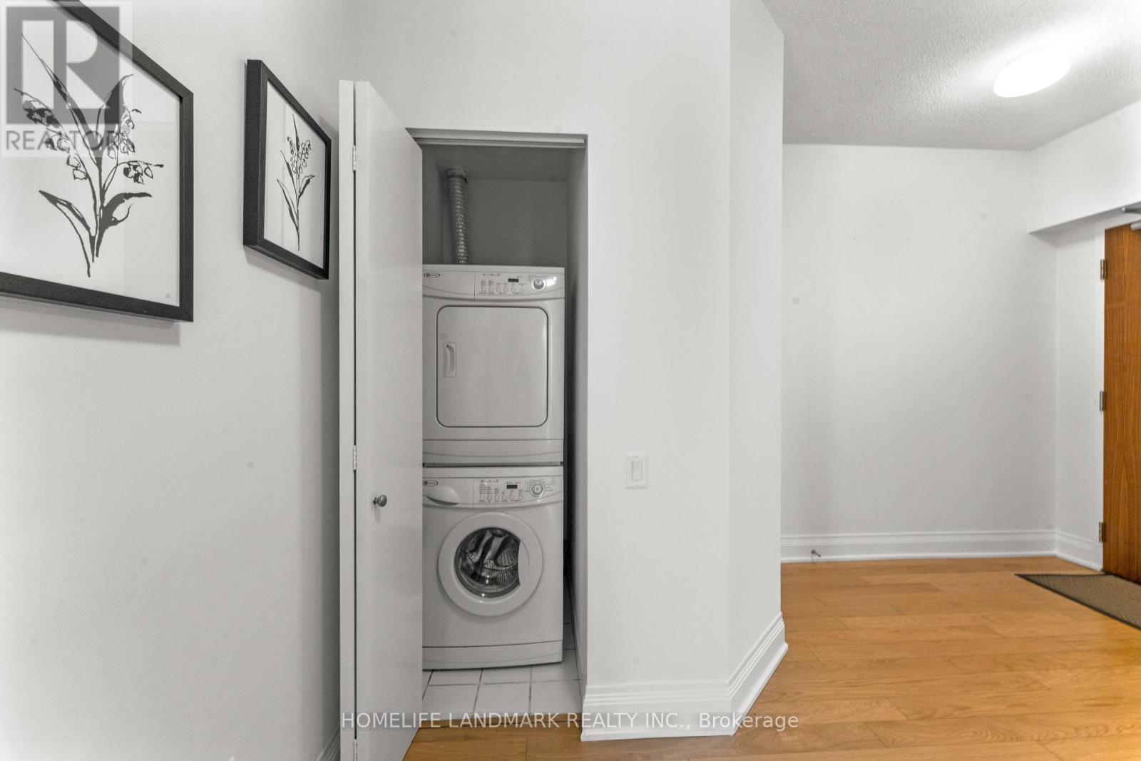 4508 - 2191 Yonge Street Property Photo 38