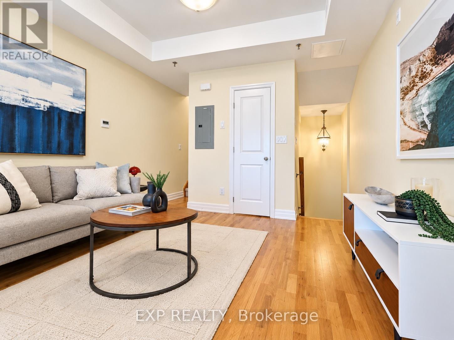 204 - 728 Sheppard Avenue W Property Photo 5