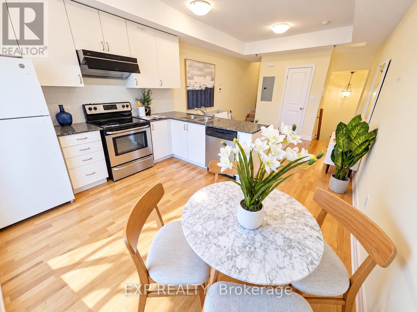 204 - 728 Sheppard Avenue W Property Photo 10