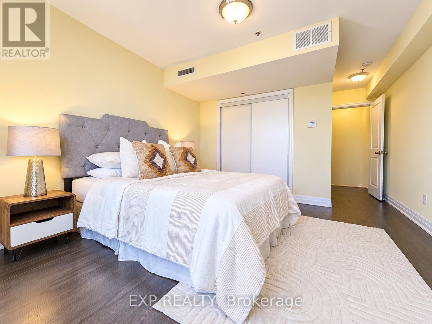 204 - 728 Sheppard Avenue W Property Photo 23