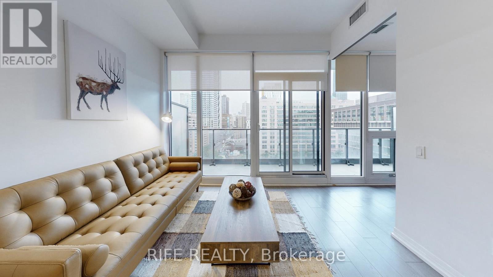 830 - 251 Jarvis Street Property Photo 5