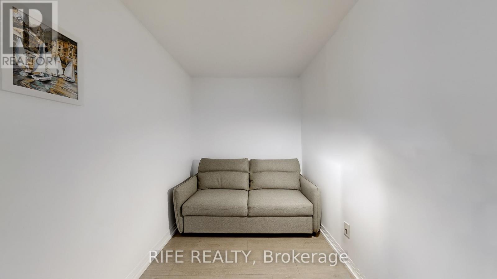830 - 251 Jarvis Street Property Photo 19