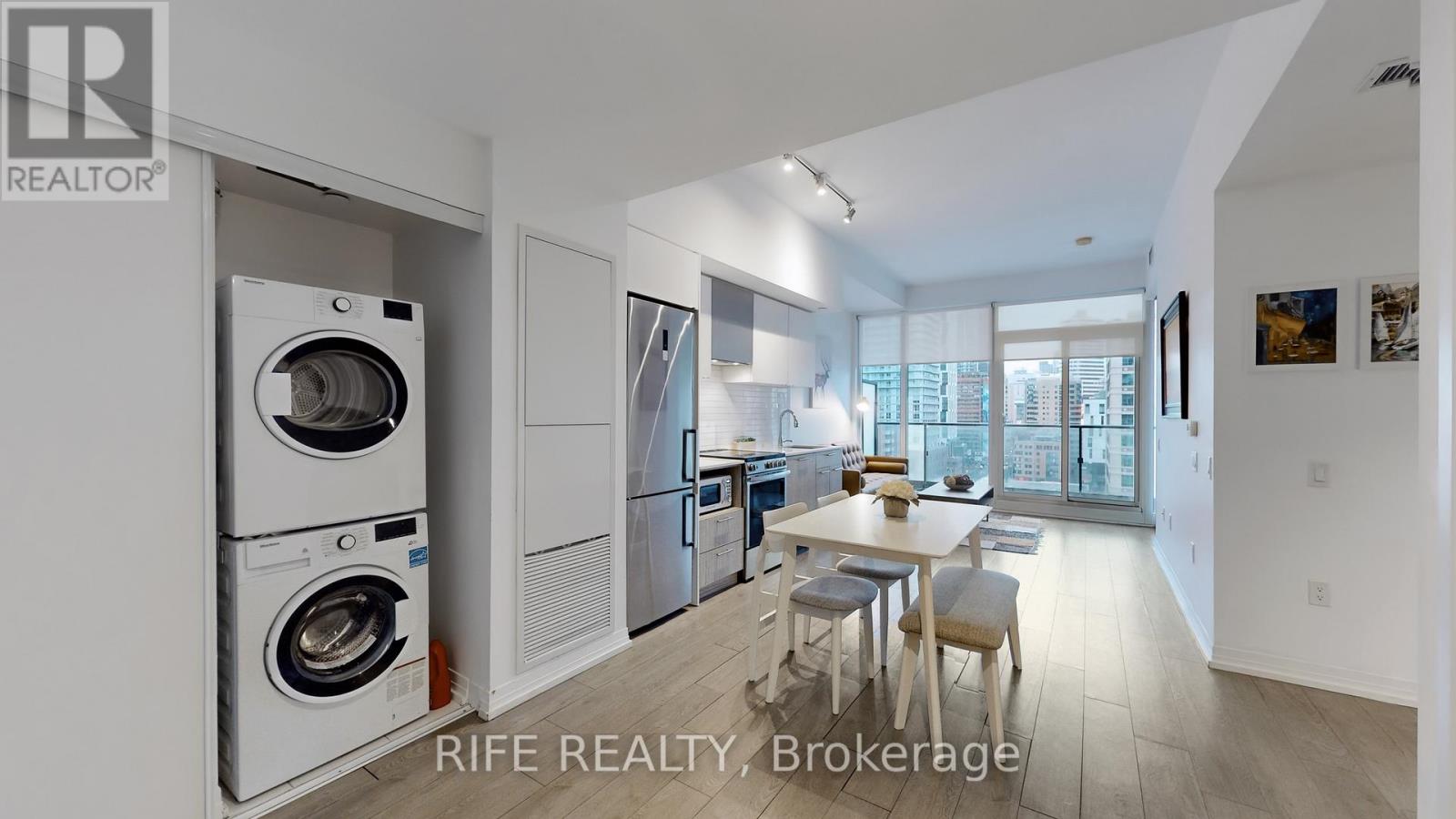 830 - 251 Jarvis Street Property Photo 21