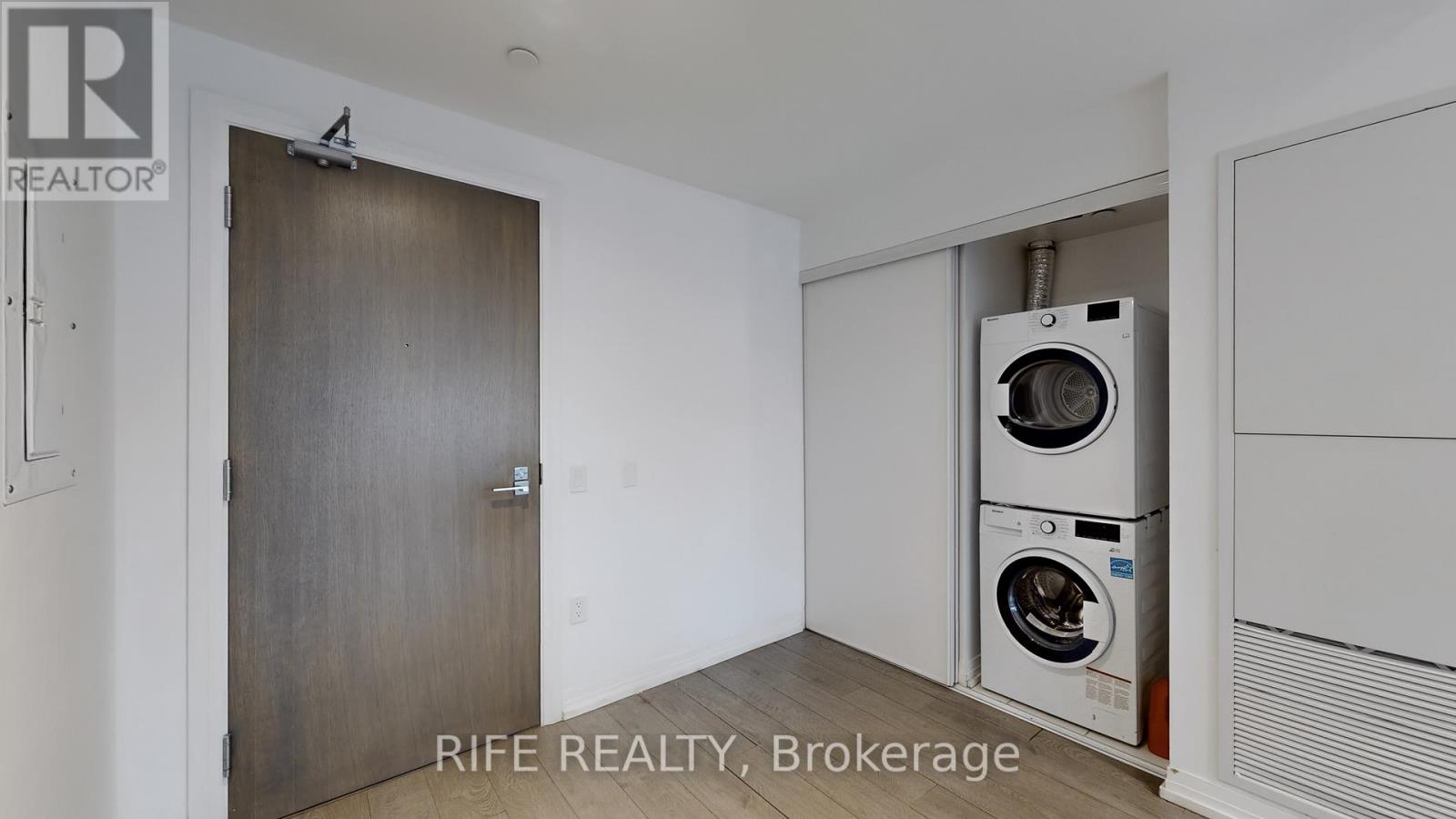 830 - 251 Jarvis Street Property Photo 22