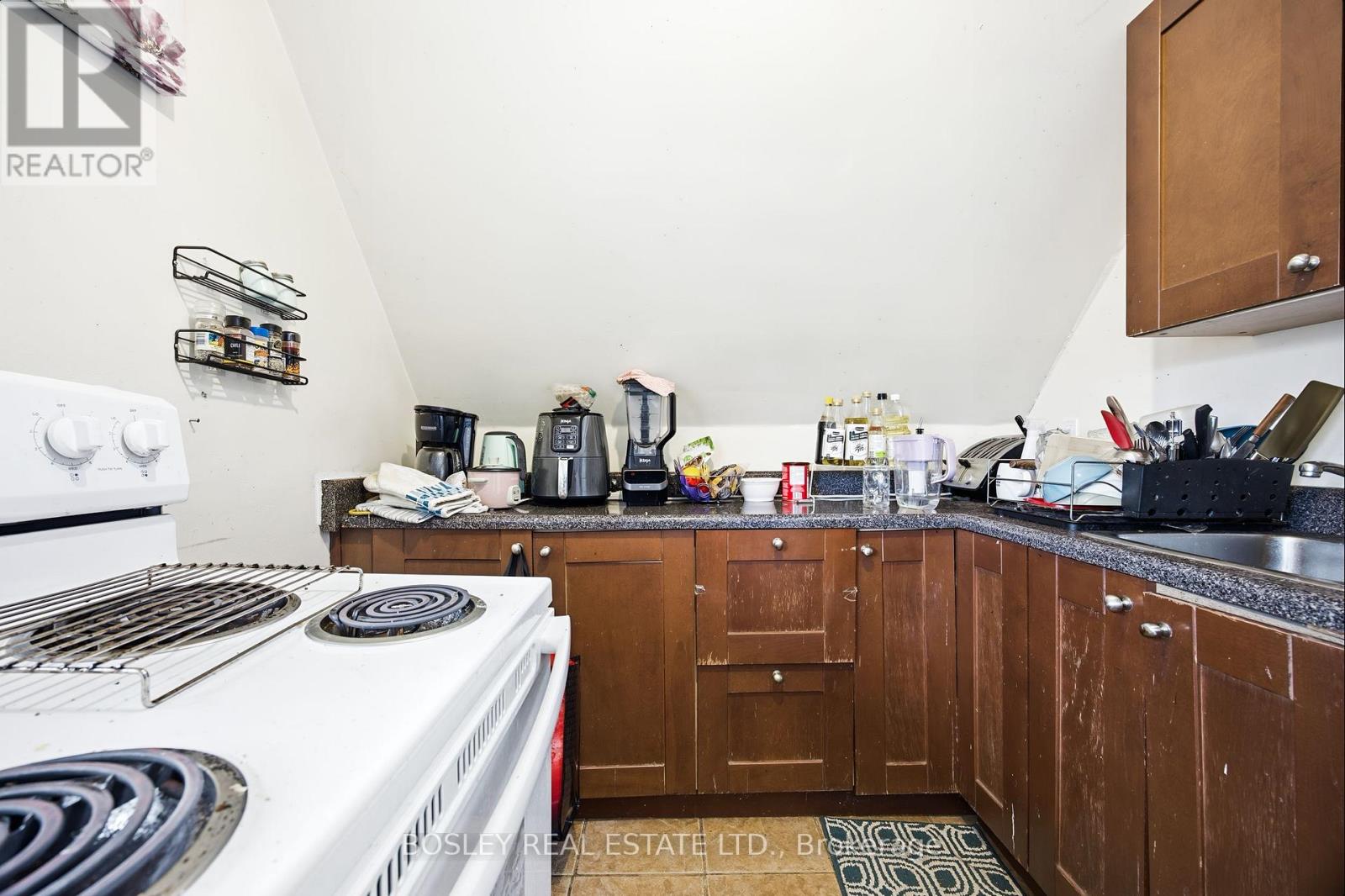 85 Walmer Road Property Photo 28