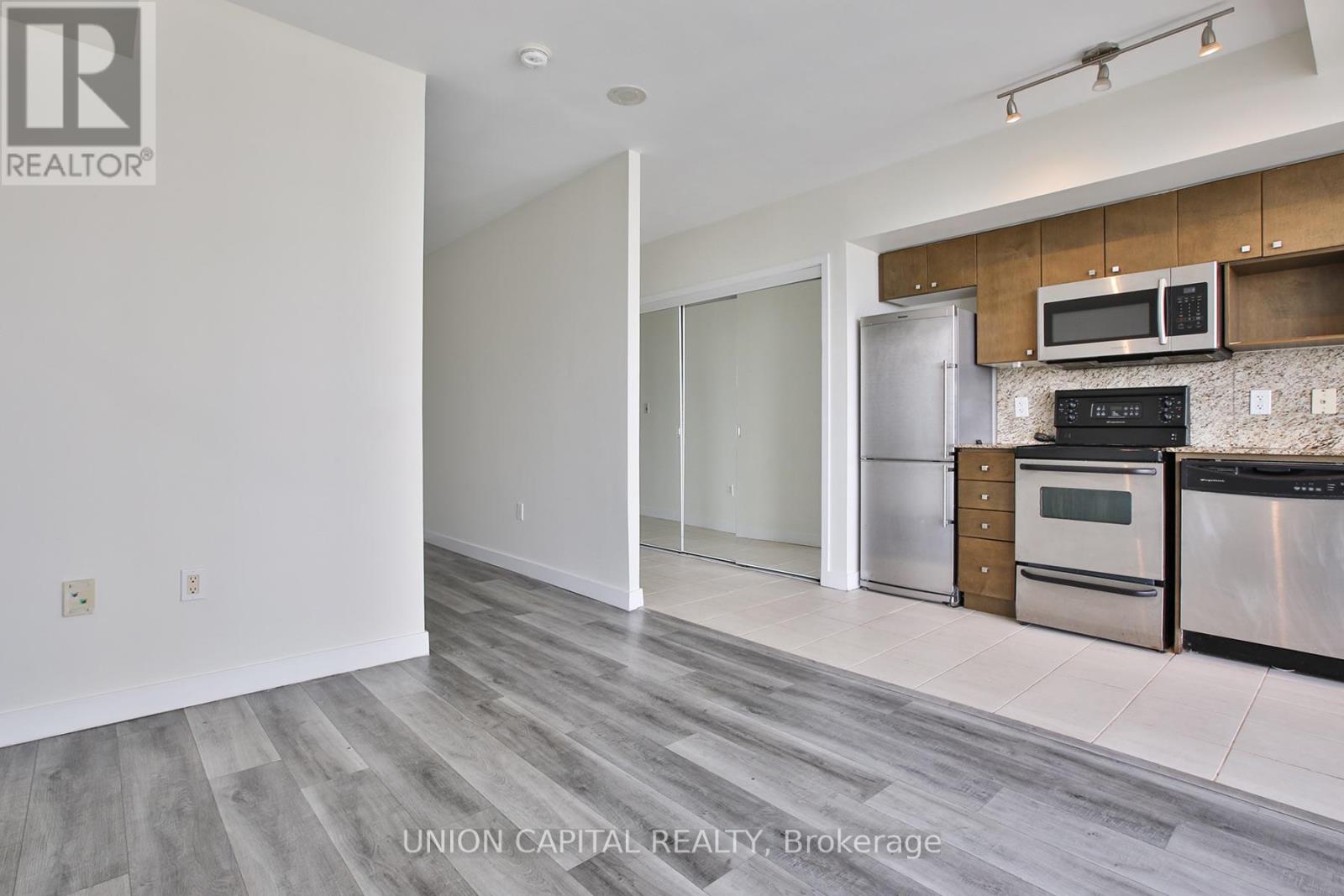 2809 - 11 Brunel Court Property Photo 22
