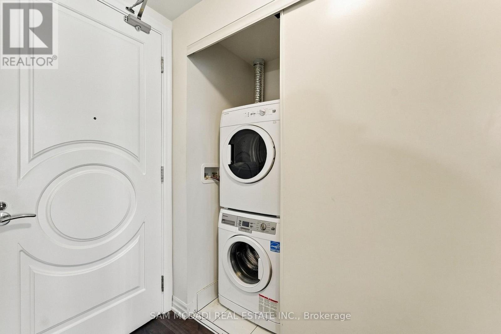 1603 - 88 Blue Jays Way Property Photo 29