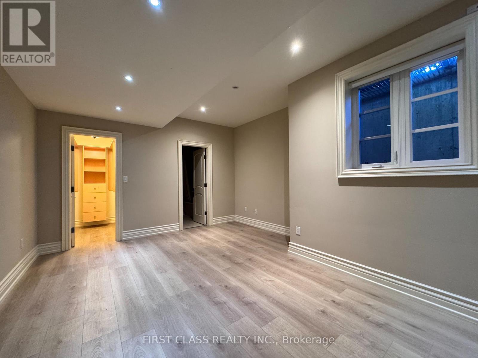 25 Dempsey Crescent Property Photo 8