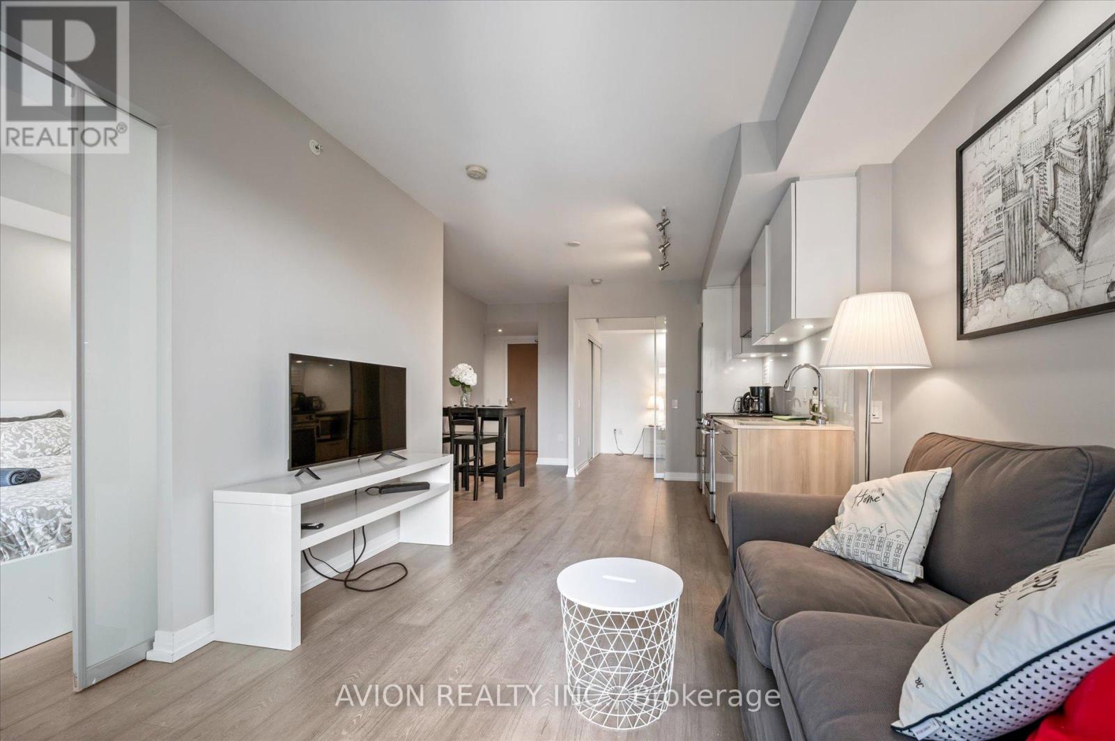 1120 - 251 Jarvis Street Property Photo 7